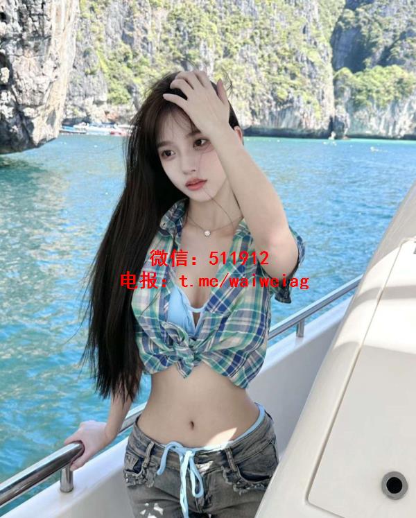 甜美洋气女孩落落