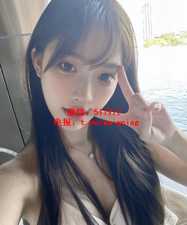 甜美洋气女孩落落