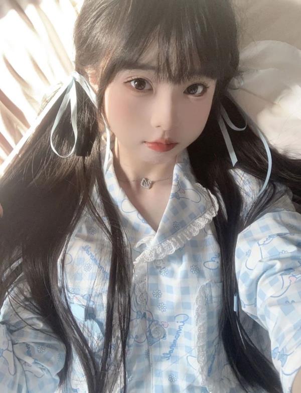 娇小型萝莉媛菲