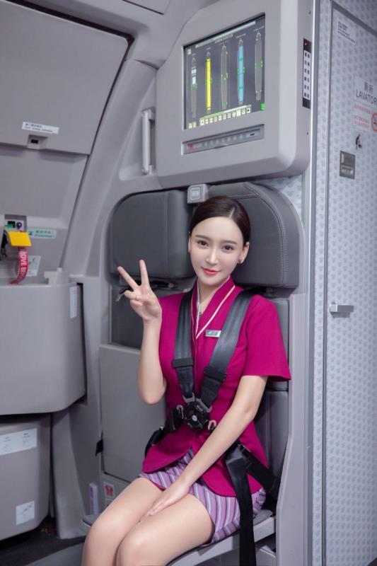 反差百变空姐姿悦