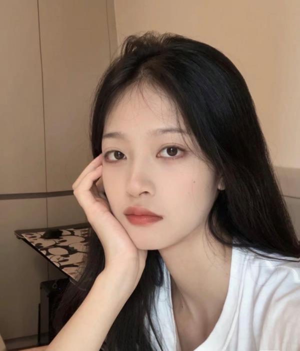 舞蹈专业学生芝兰