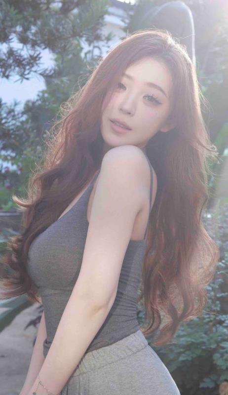 青春洋溢女神娅静