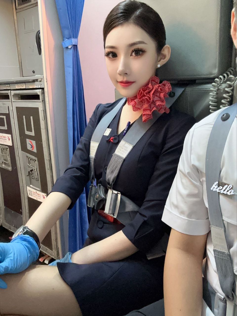冷艳迷人高挑身材空姐小萱