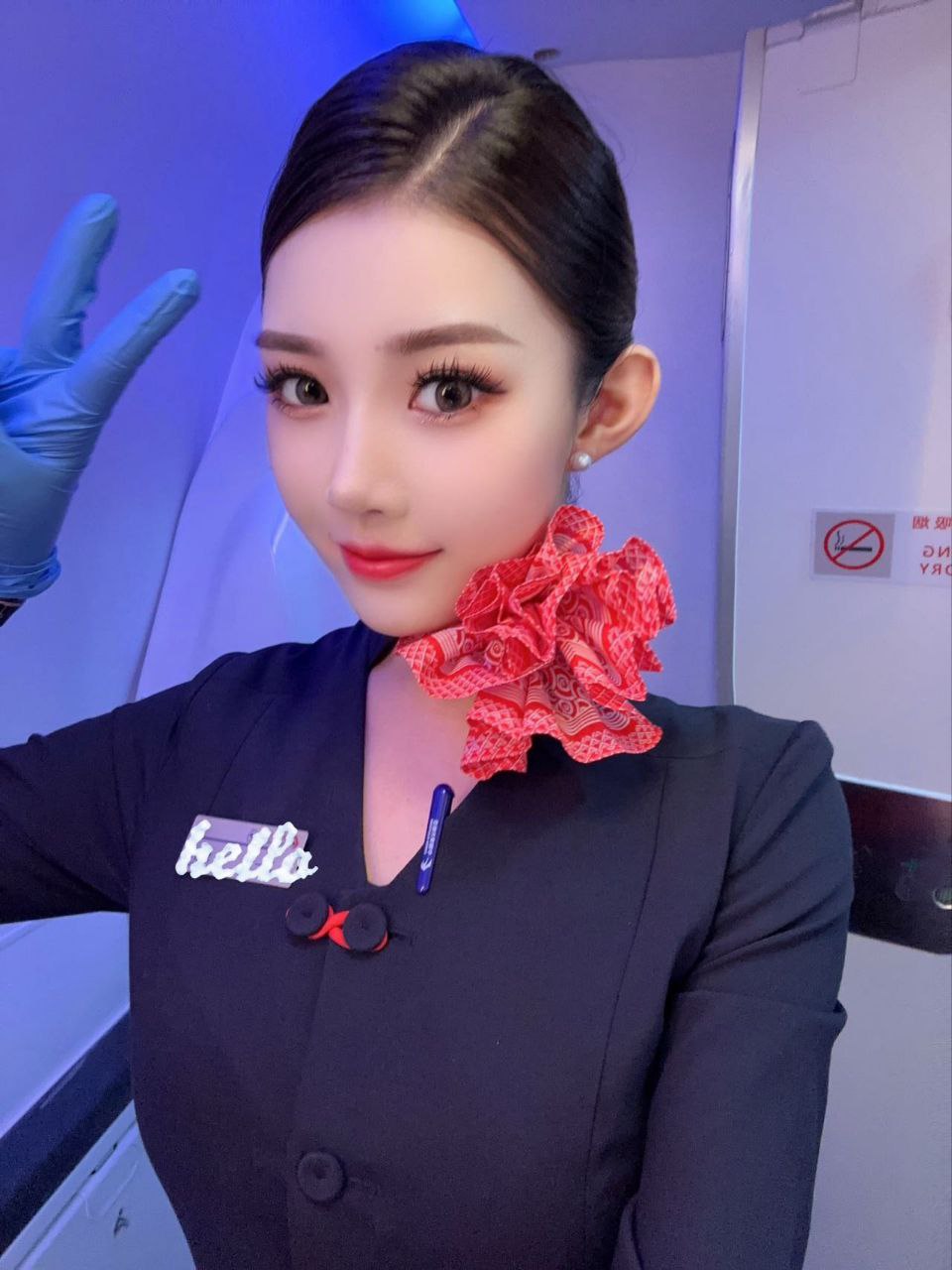 冷艳迷人高挑身材空姐小萱