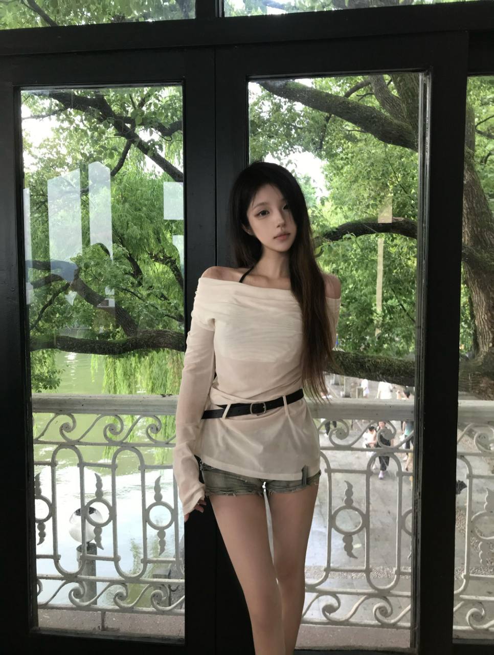 可娇可媚气质出众悦彤
