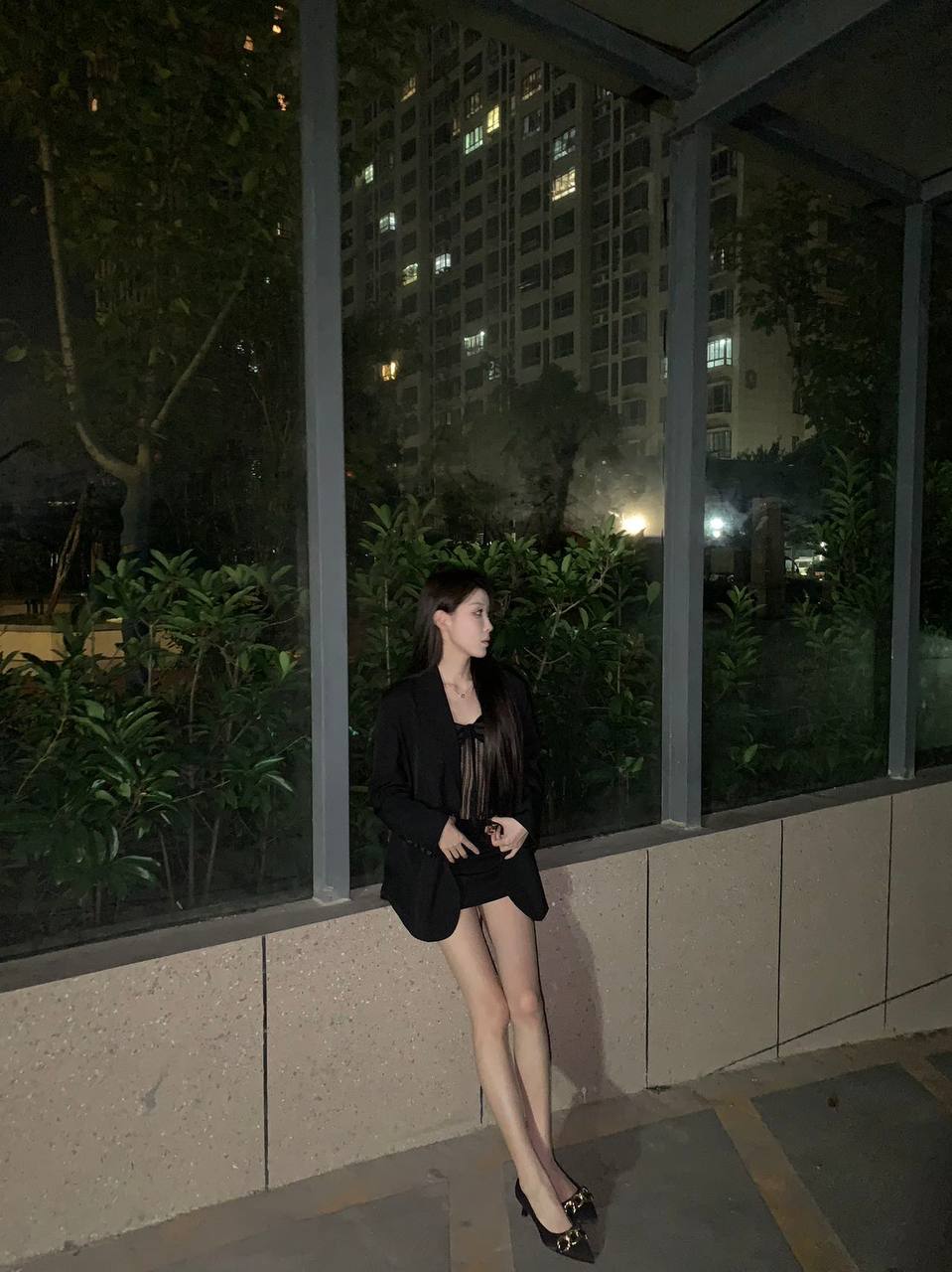 身材高挑纤细小瑾