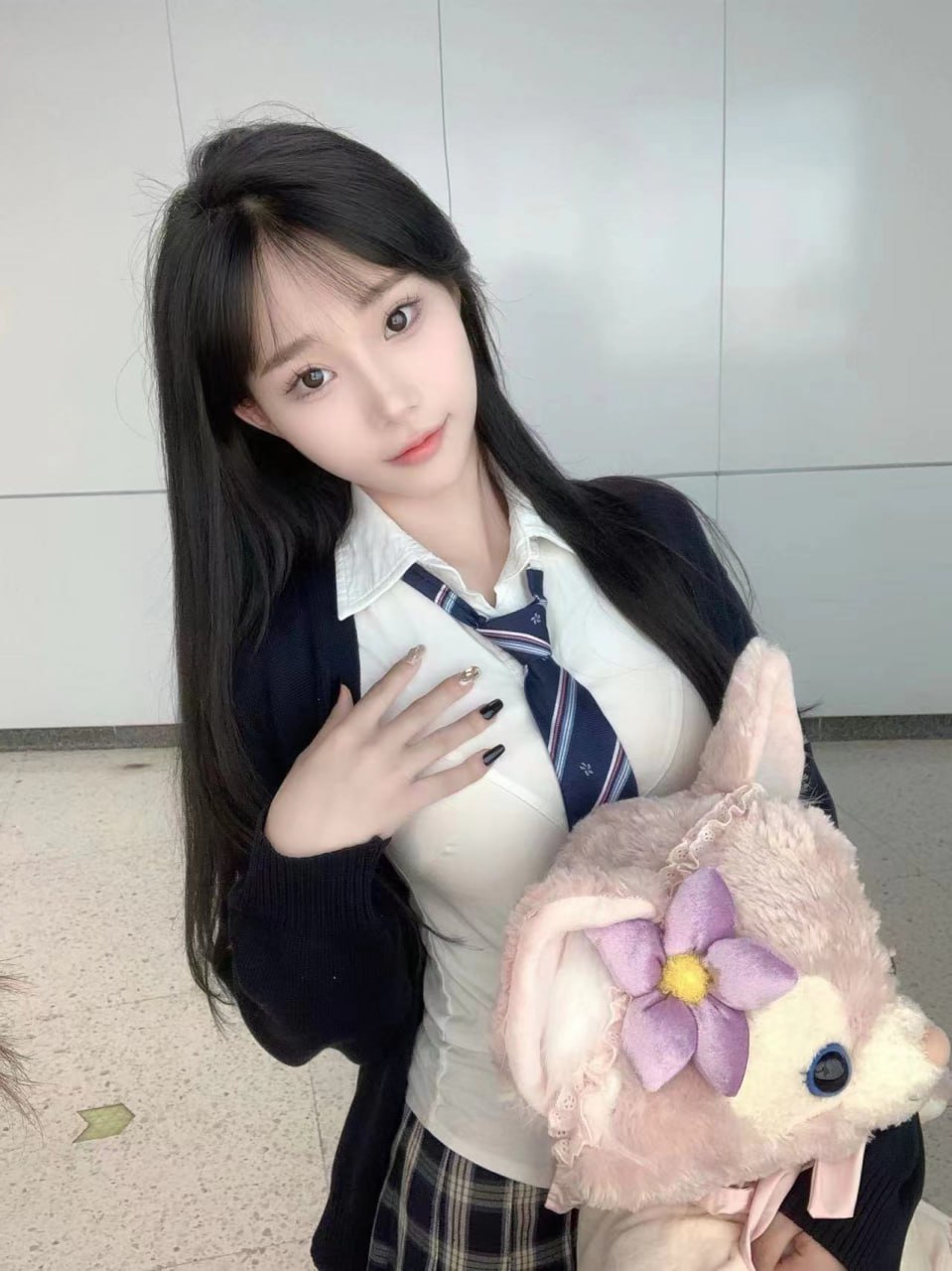 精致的猪猪女孩瑞姿