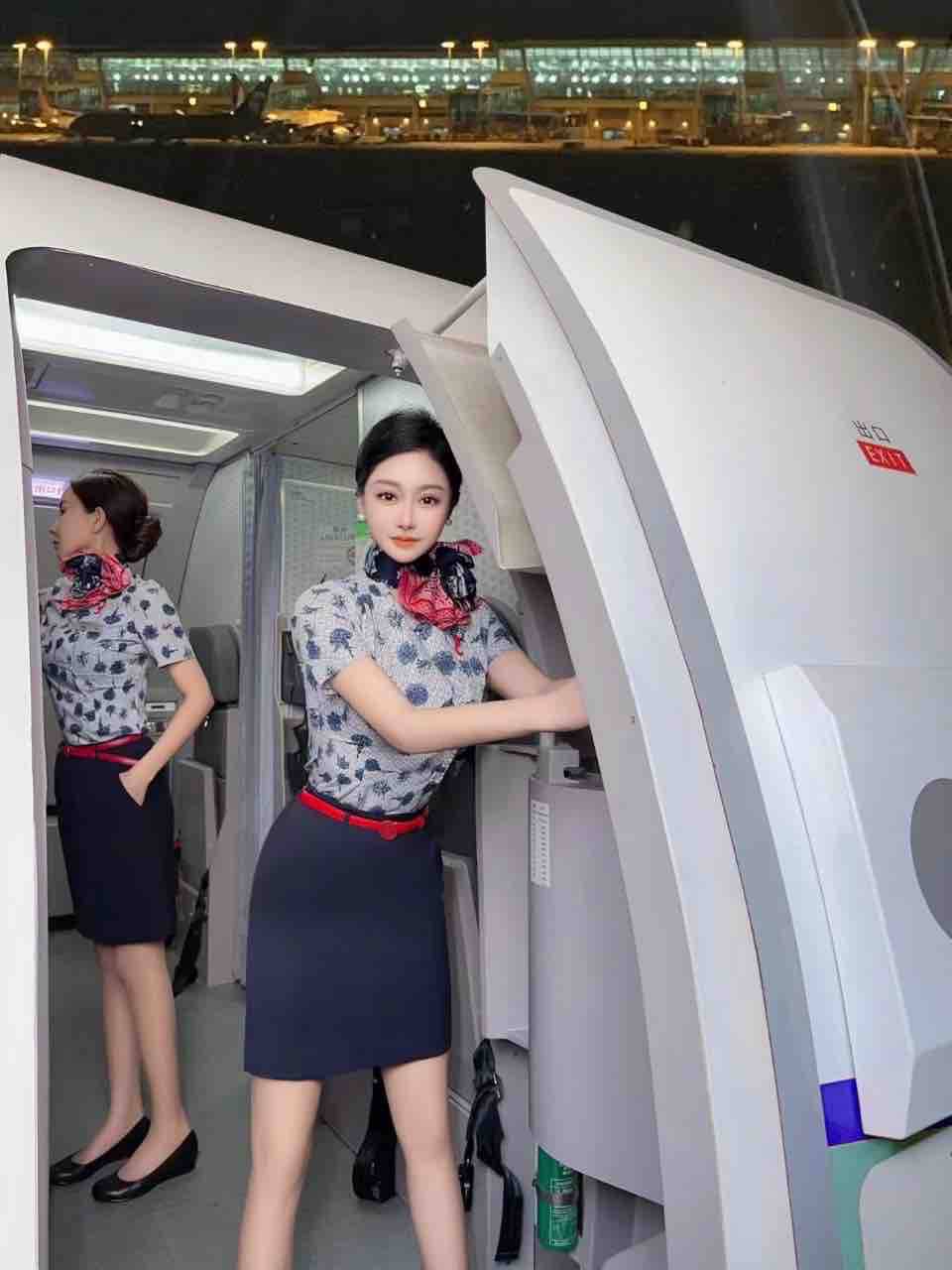 清新甜美气质空姐