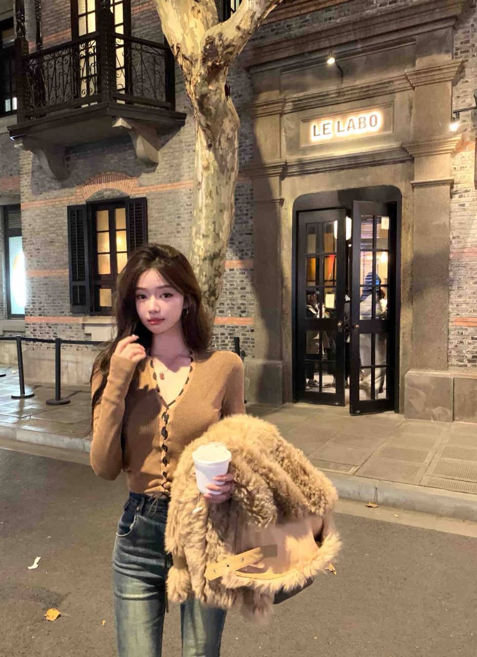 精致穿搭模特凌喵喵