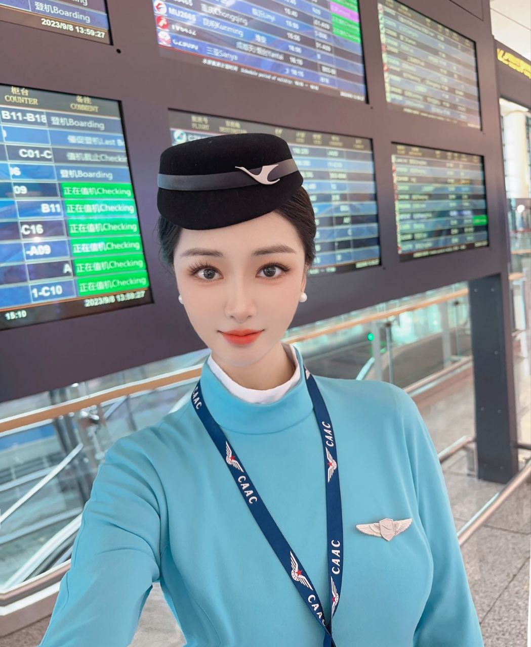 气质迷人空姐美涵