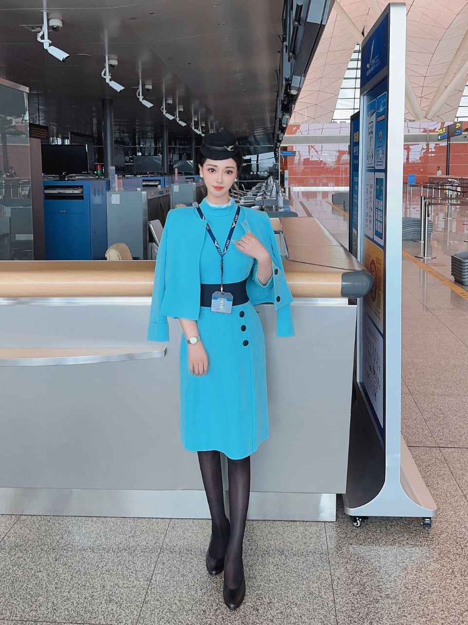 气质迷人空姐美涵