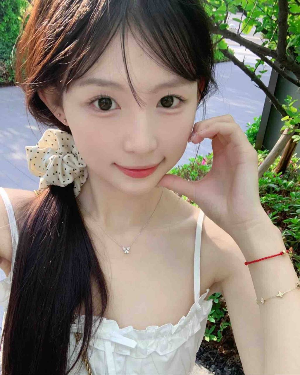 极品小萝莉芸薇