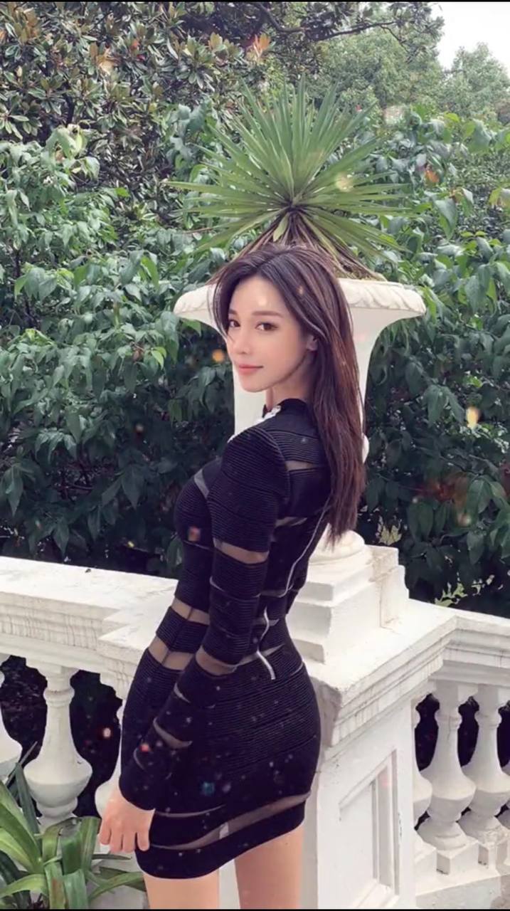 签约腿模梓馨