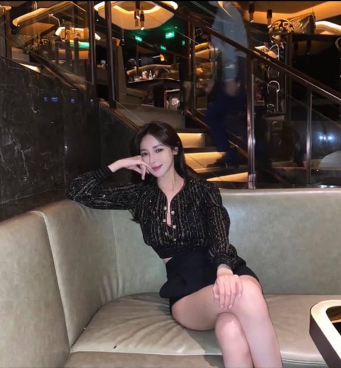 签约腿模梓馨