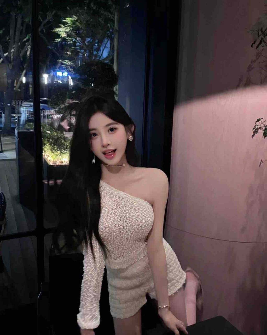 冷白皮仙女芸兮