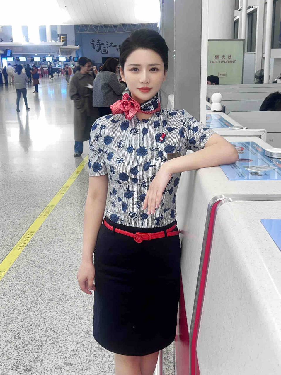 航空真实在飞空姐芝馨