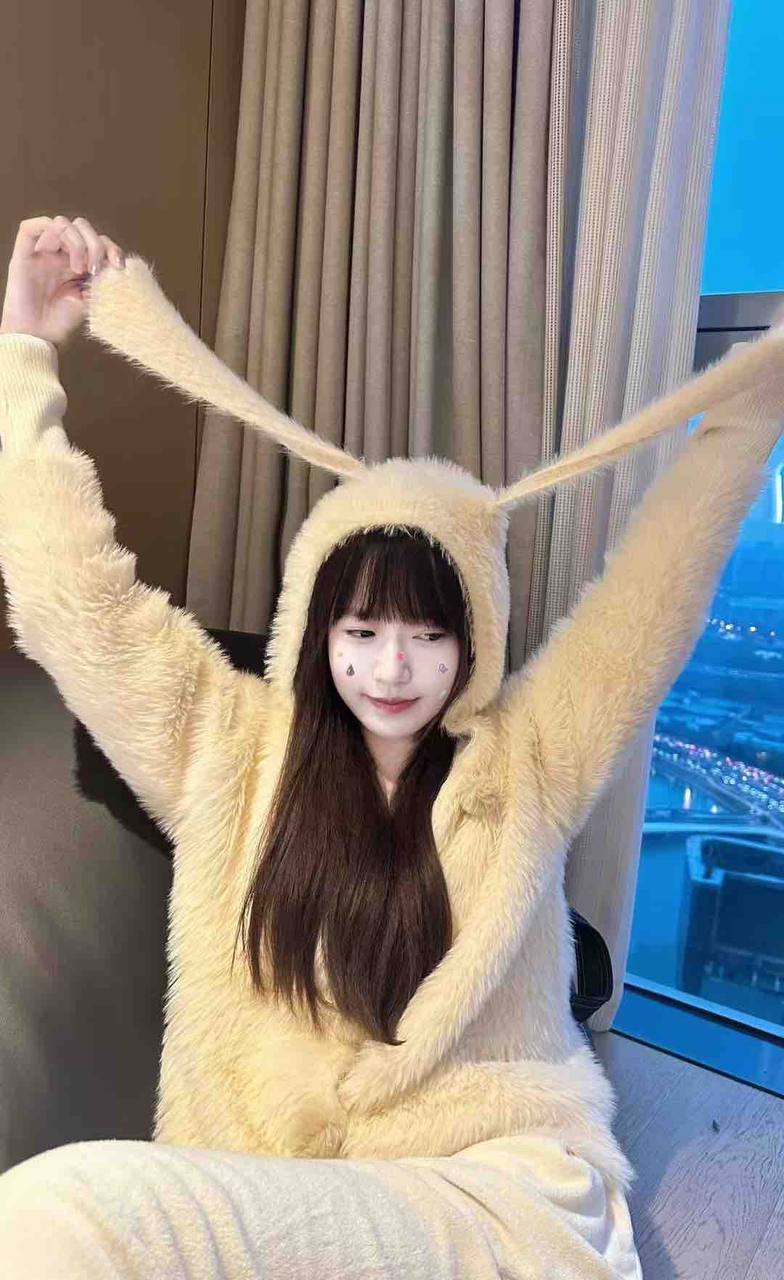 你的梦中情人露西