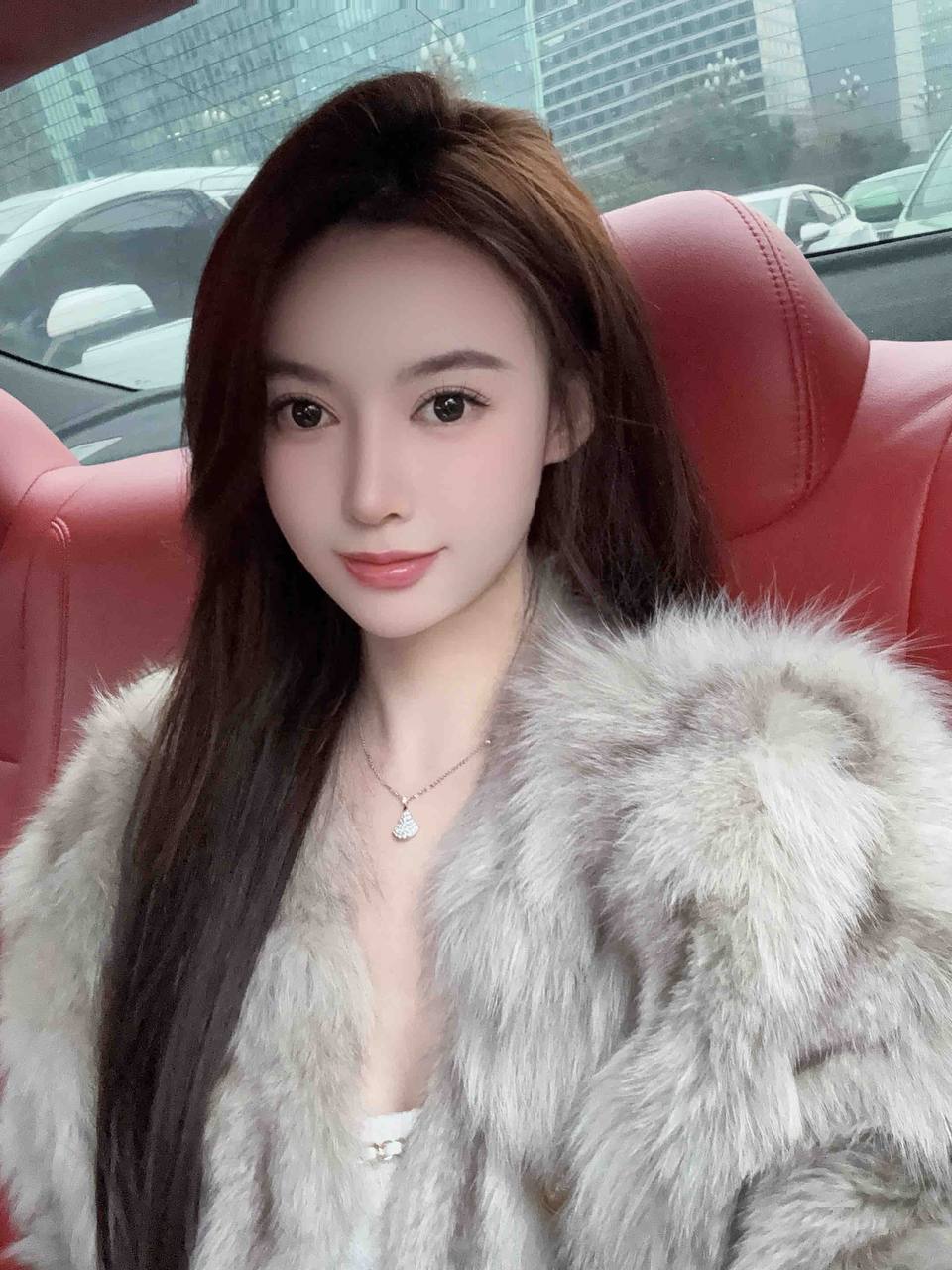 白虎新人珊韵