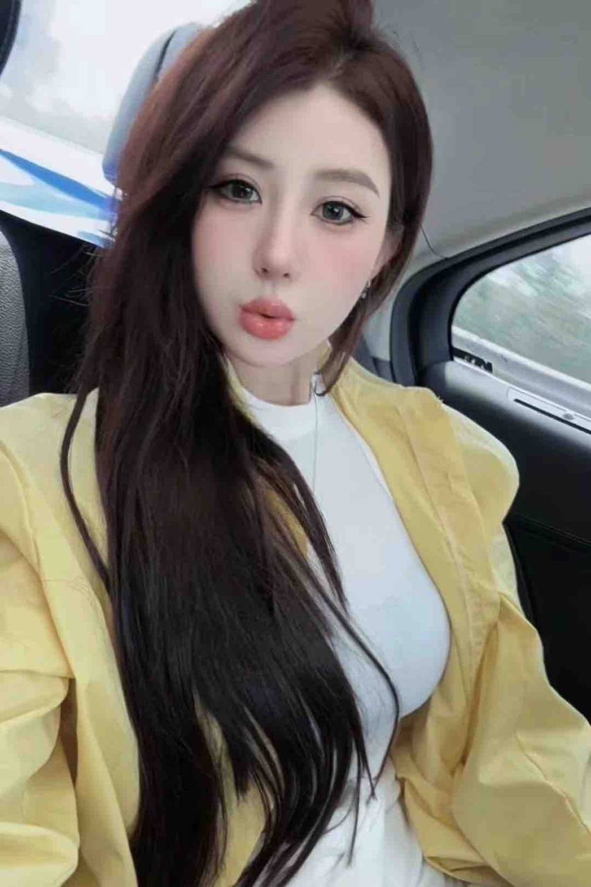 洋气时尚女生润珊