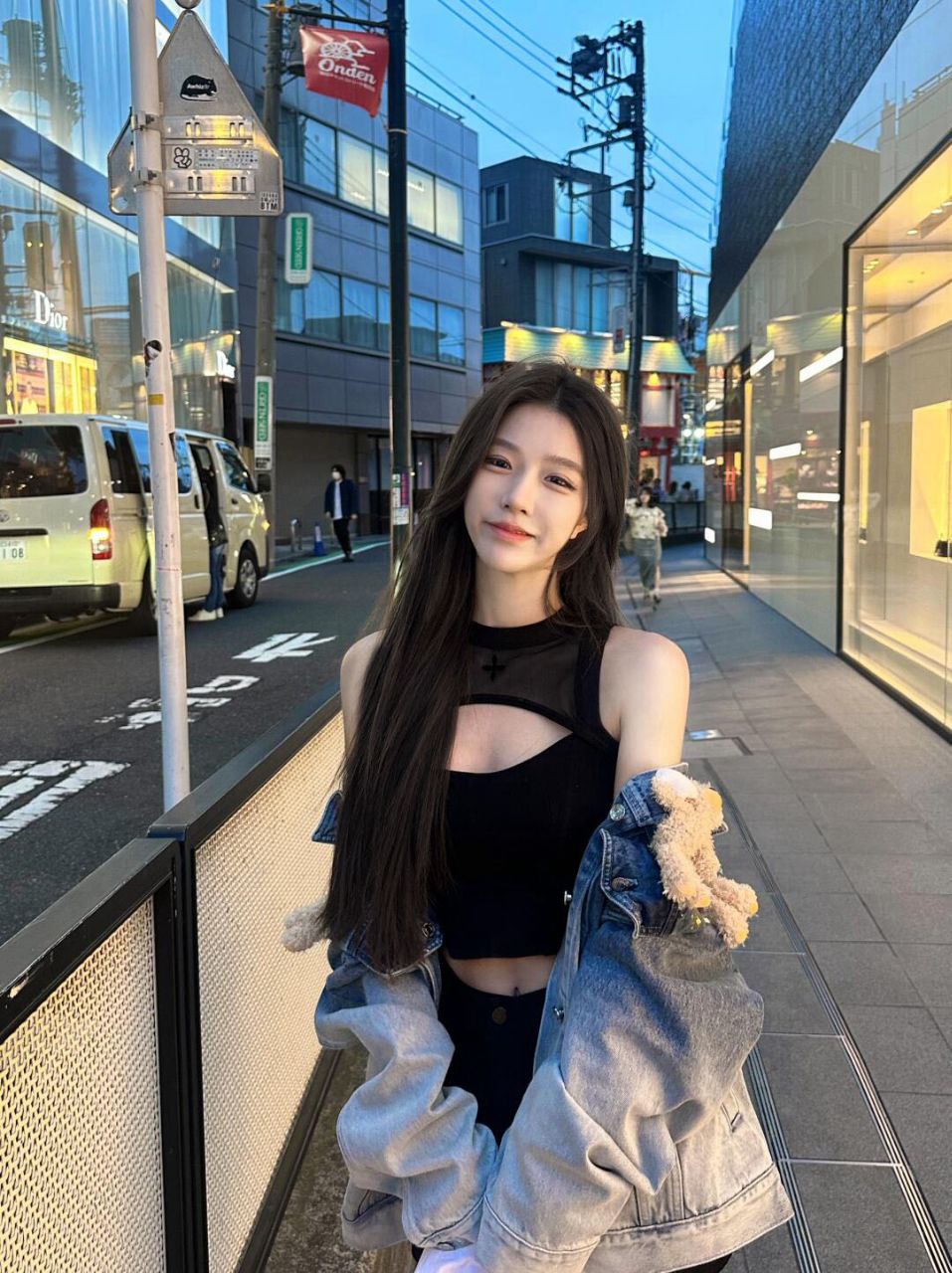 性感迷人悠恩恩