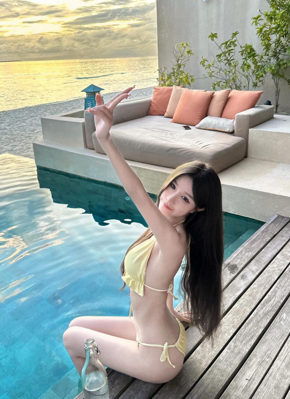 性感迷人悠恩恩