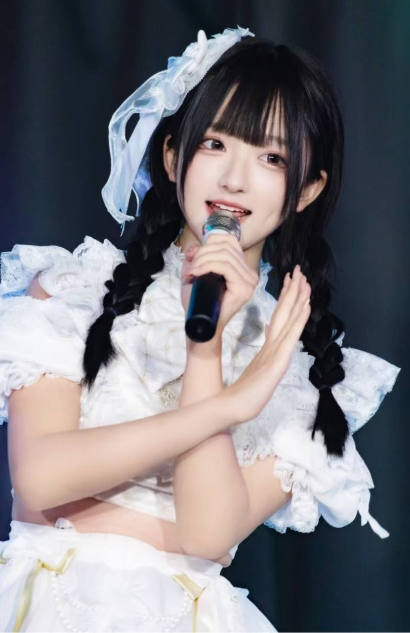 甜蜜温柔小奶喵忆菲