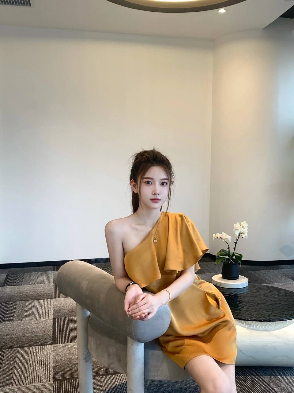 天生丽质模特琴逸