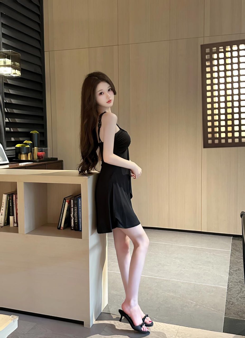 洋气网红芸希