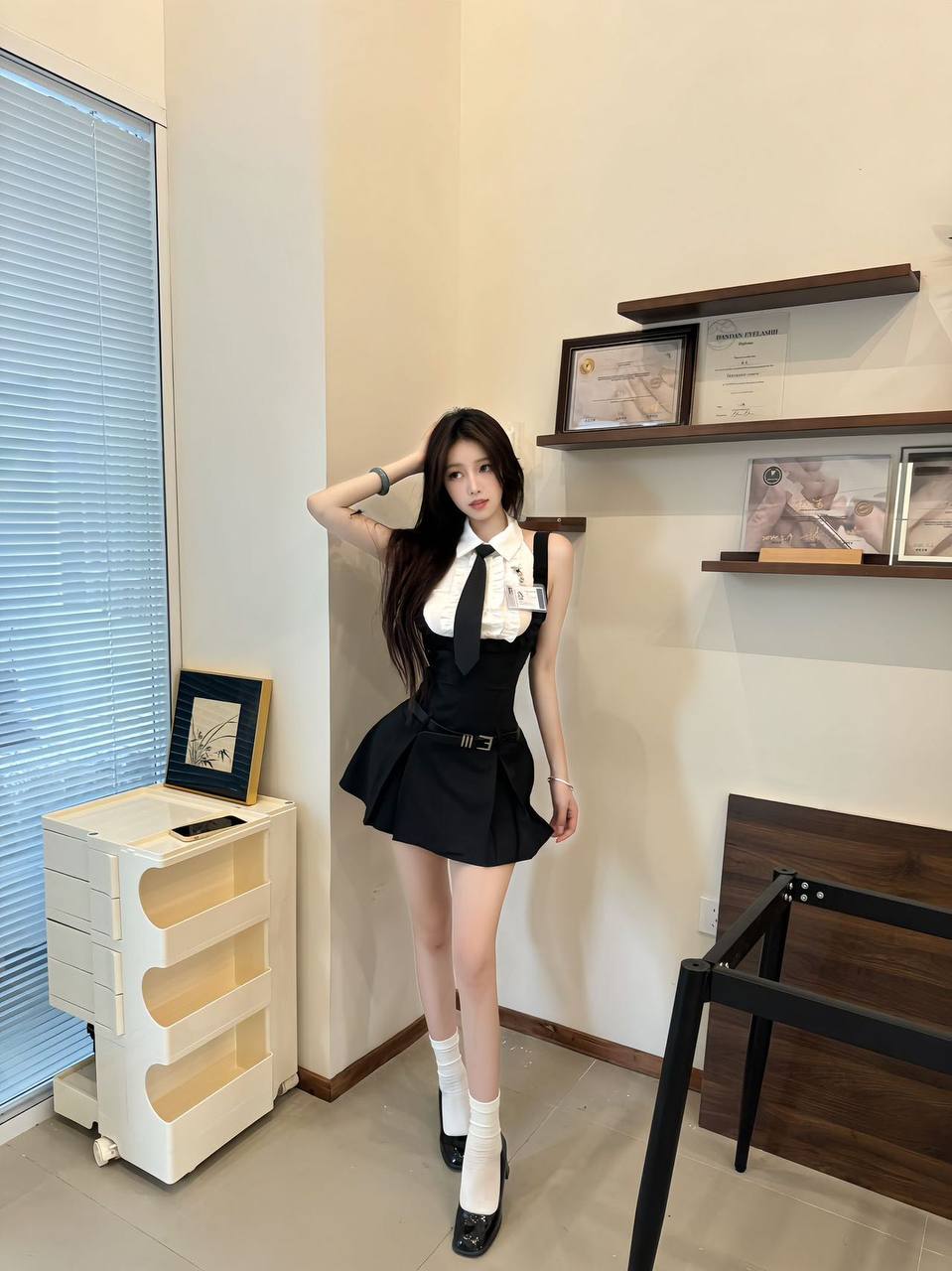 清冷御姐风钰蕾