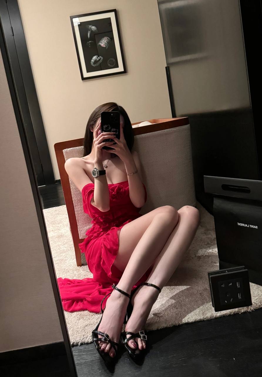 甜美温顺气质芃璇