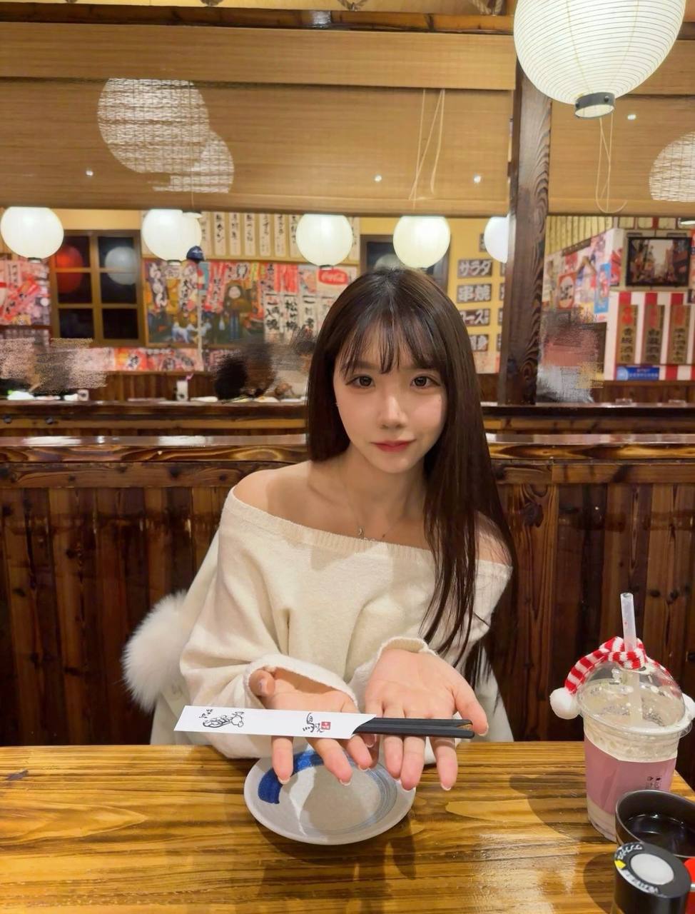 日系女友洁珺
