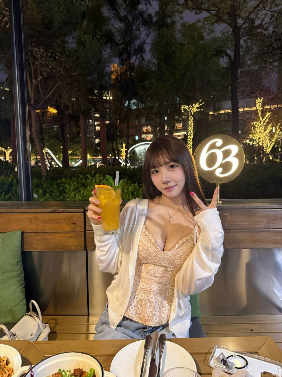 日系女友洁珺