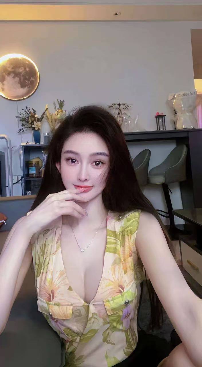瑜伽老师心雅