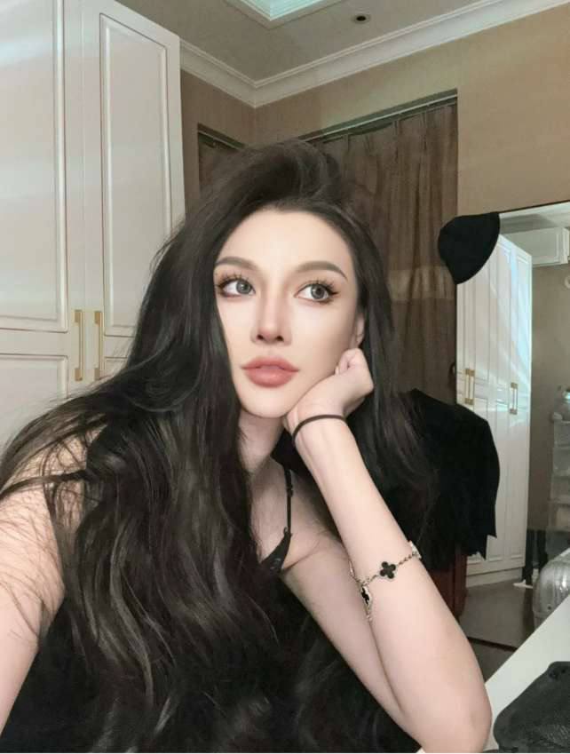 欧美范脸蛋彩彩