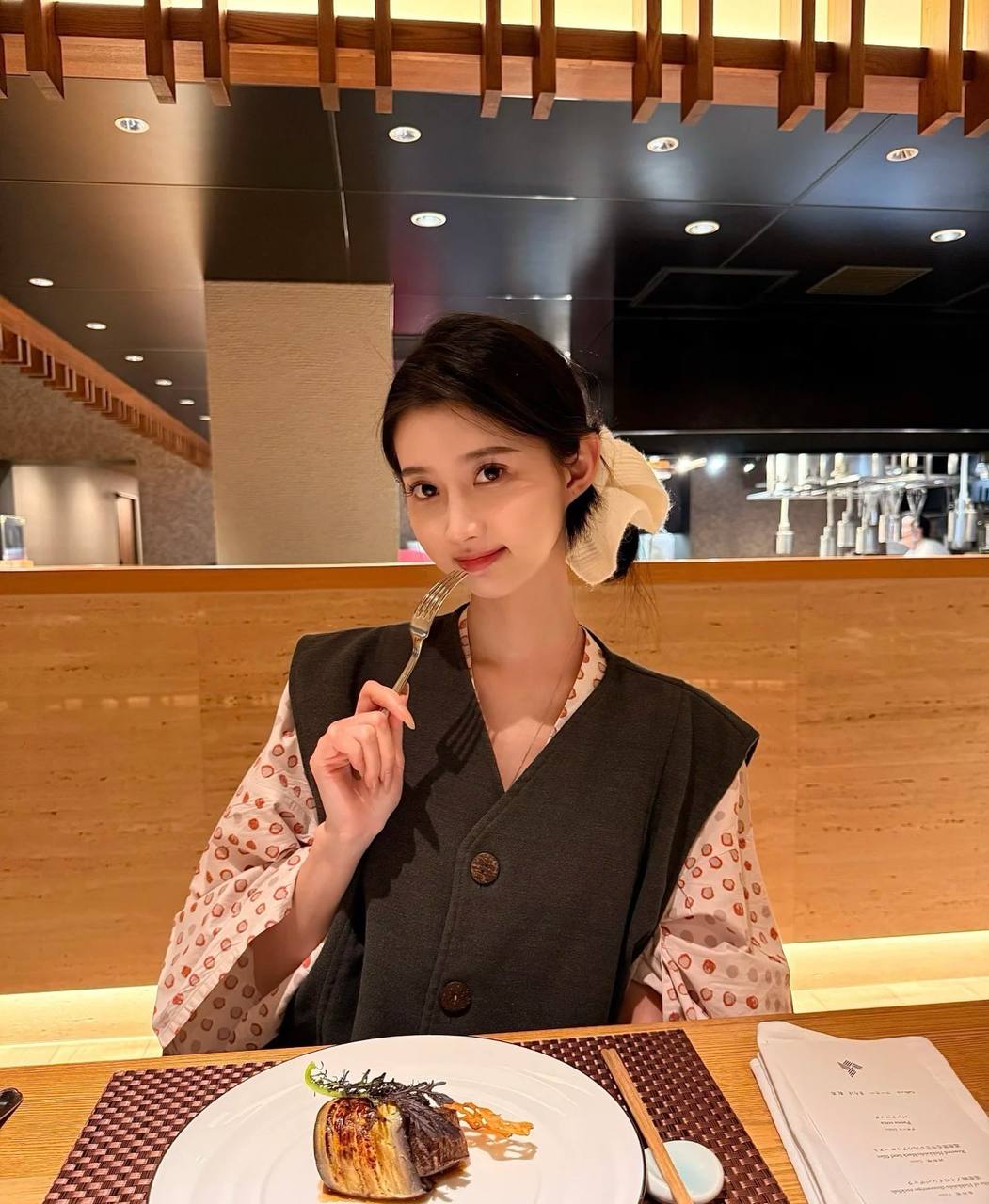 小巧邻家女孩睿萱