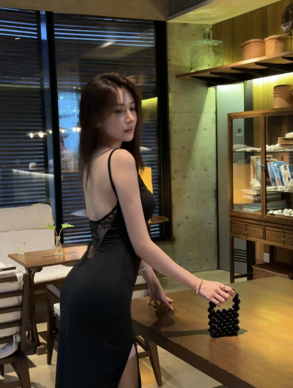 举止优雅御姐彤瑗