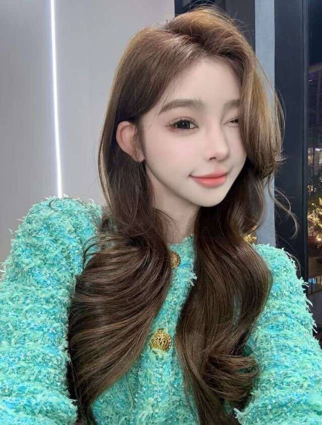 俏皮系女孩小困包