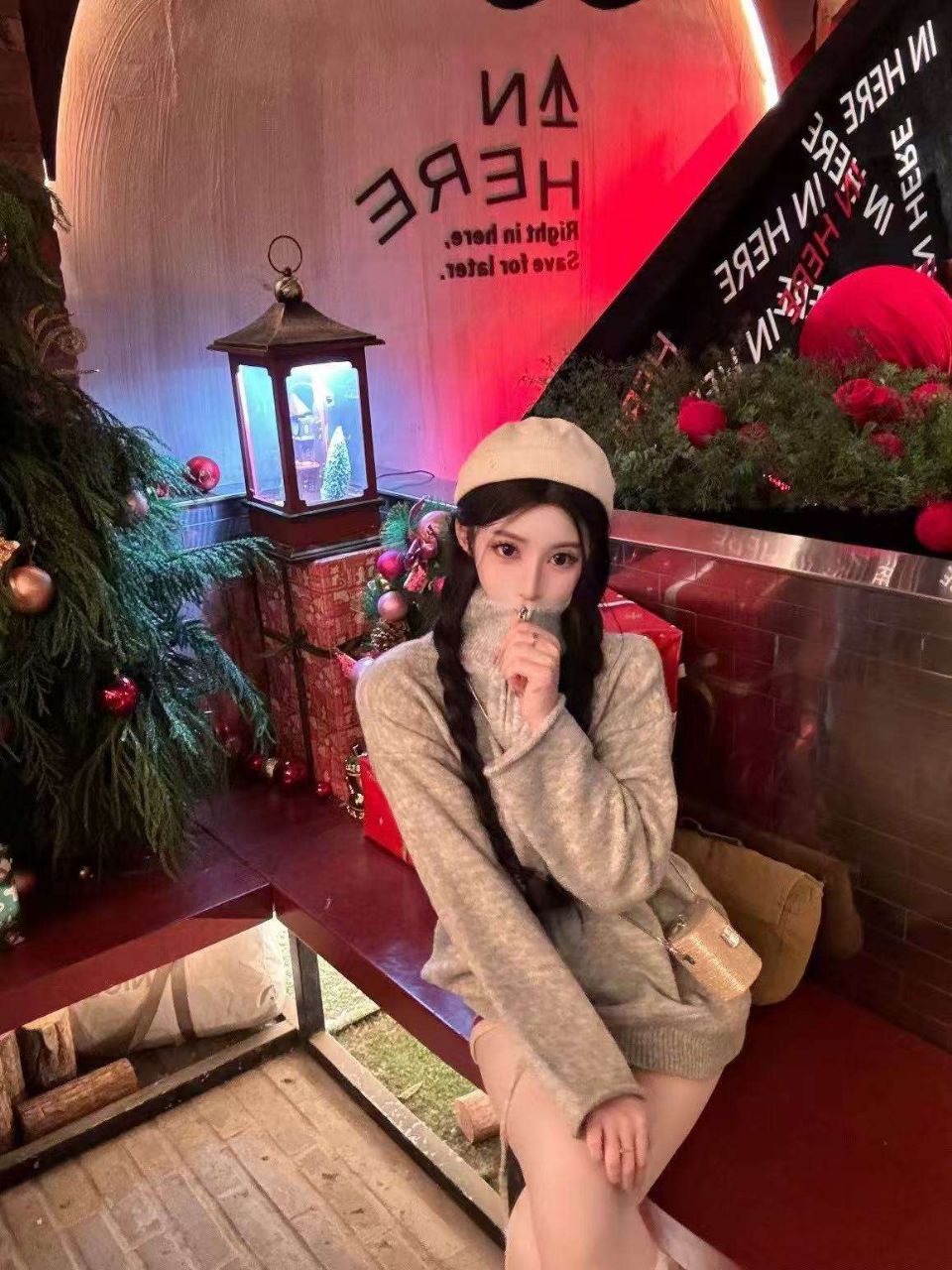 清冷优雅气质美女芷蓝