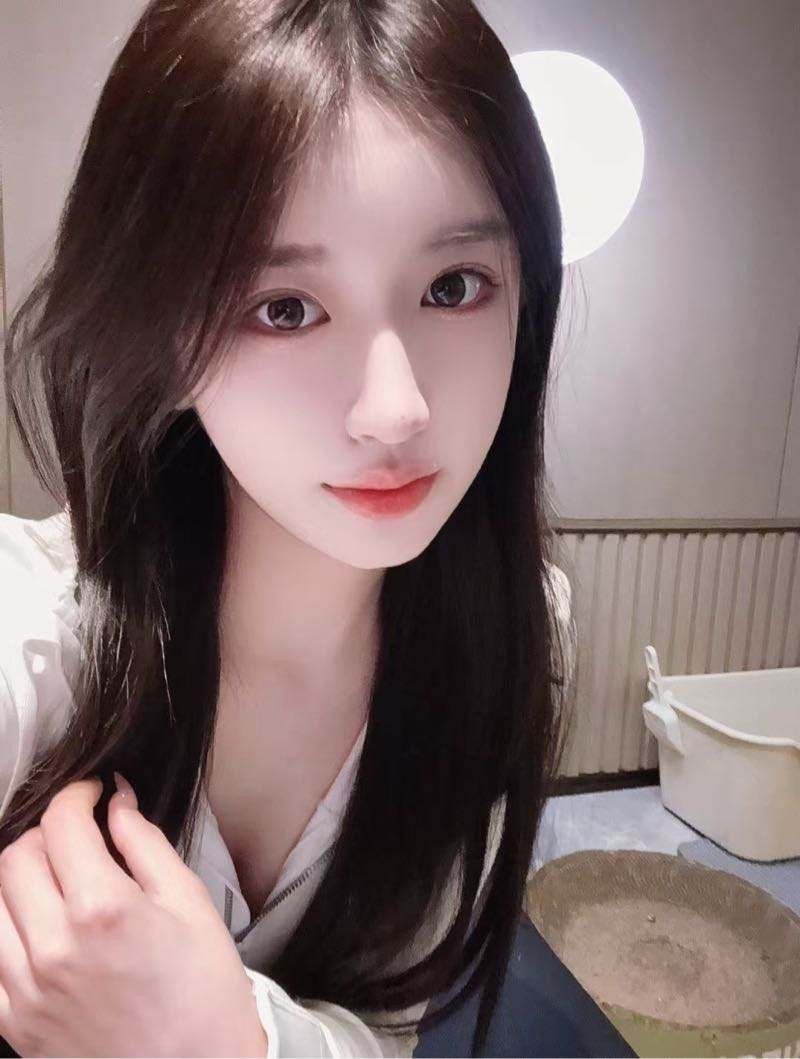 亲切小妈脸瑾悠