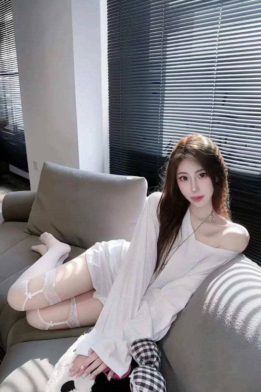 甜腻少女悦桐