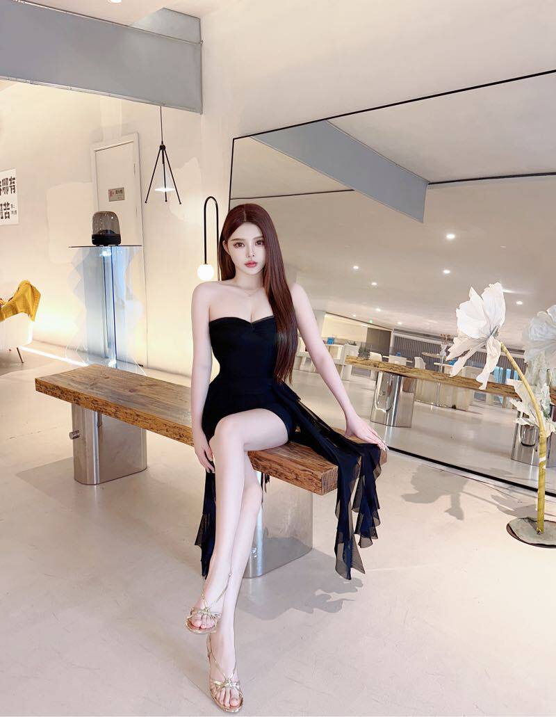 瑜伽健身教练洛娅