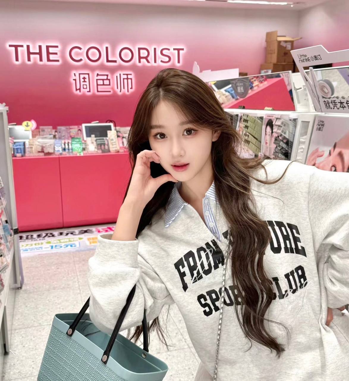 年轻化妆师卡米