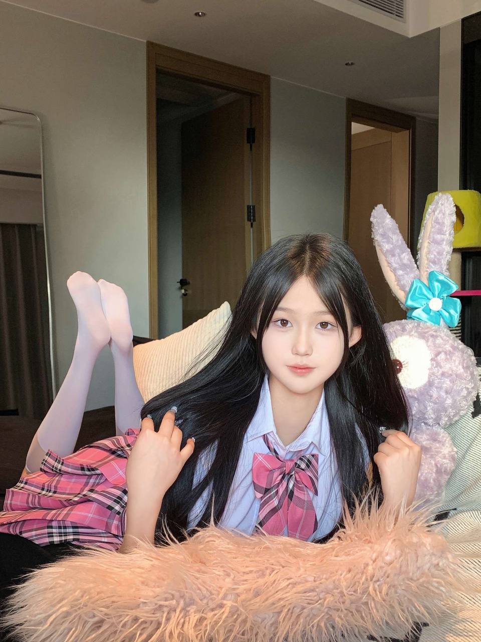 清纯幼态脸洛薇