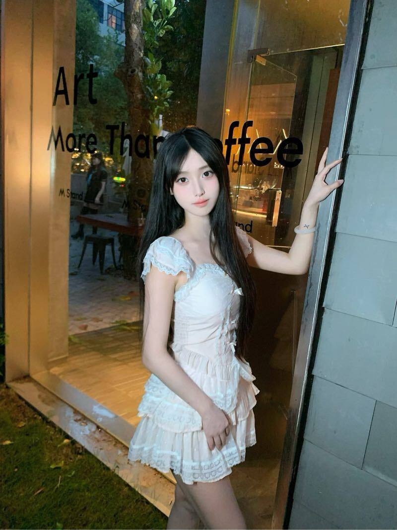 在校艺术生湾湾