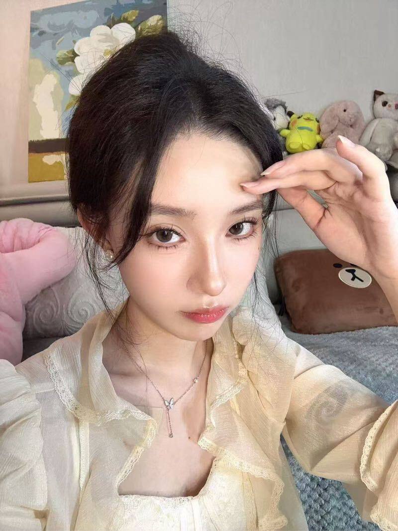 气质清冷女神初妍