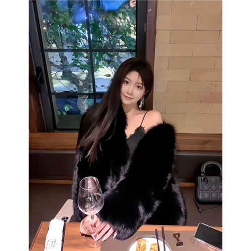 顶级车模婧涵