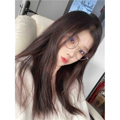 甜美可人大学生睿宁
