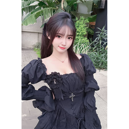 性感甜美小萝莉雅芯