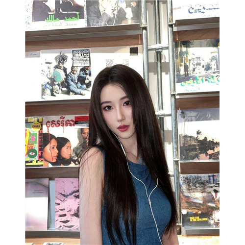 温柔系御姐昕玥