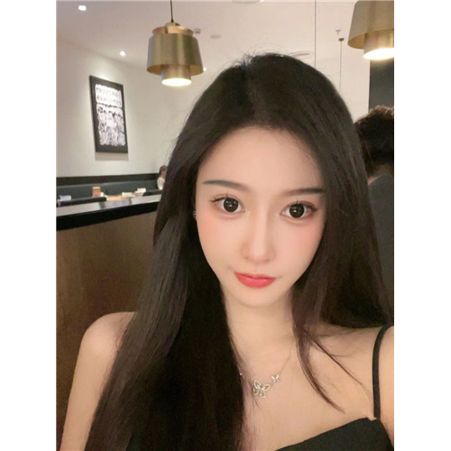 嗓音软糯小姐姐晨滢